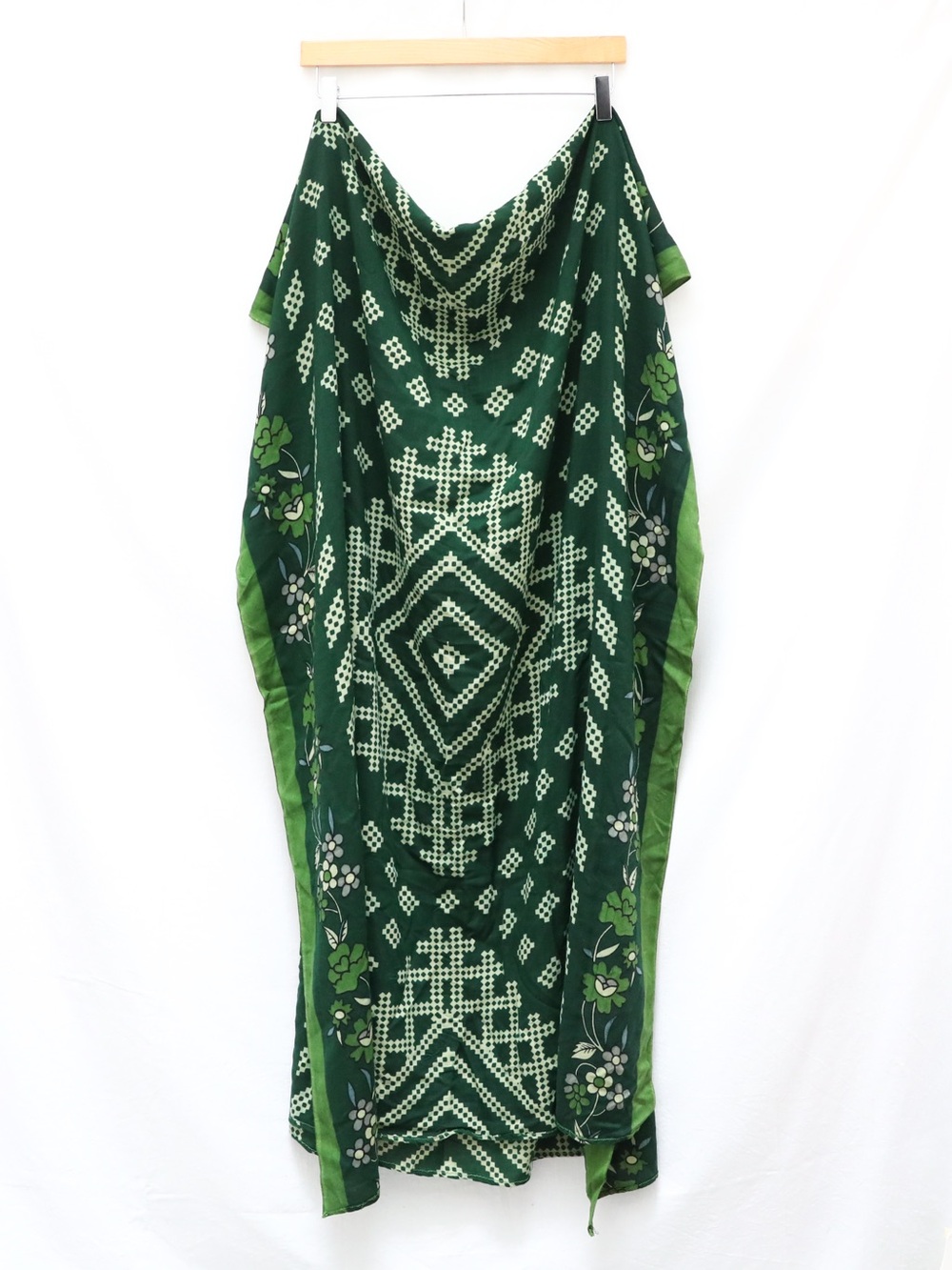 Large green pashmina scarf geometric ethnic print boho coverup beach wrap - Picture 6 of 6